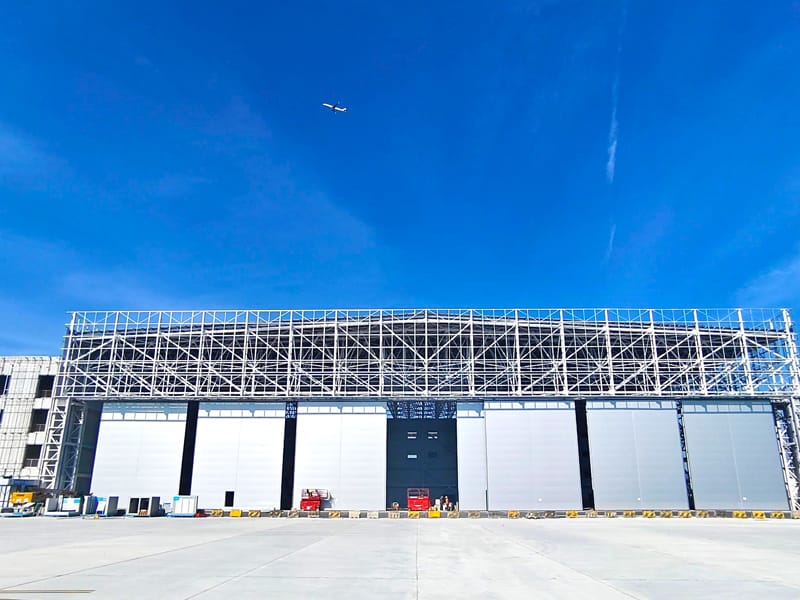 Hangar för nav för civilflyg i stålkonstruktion